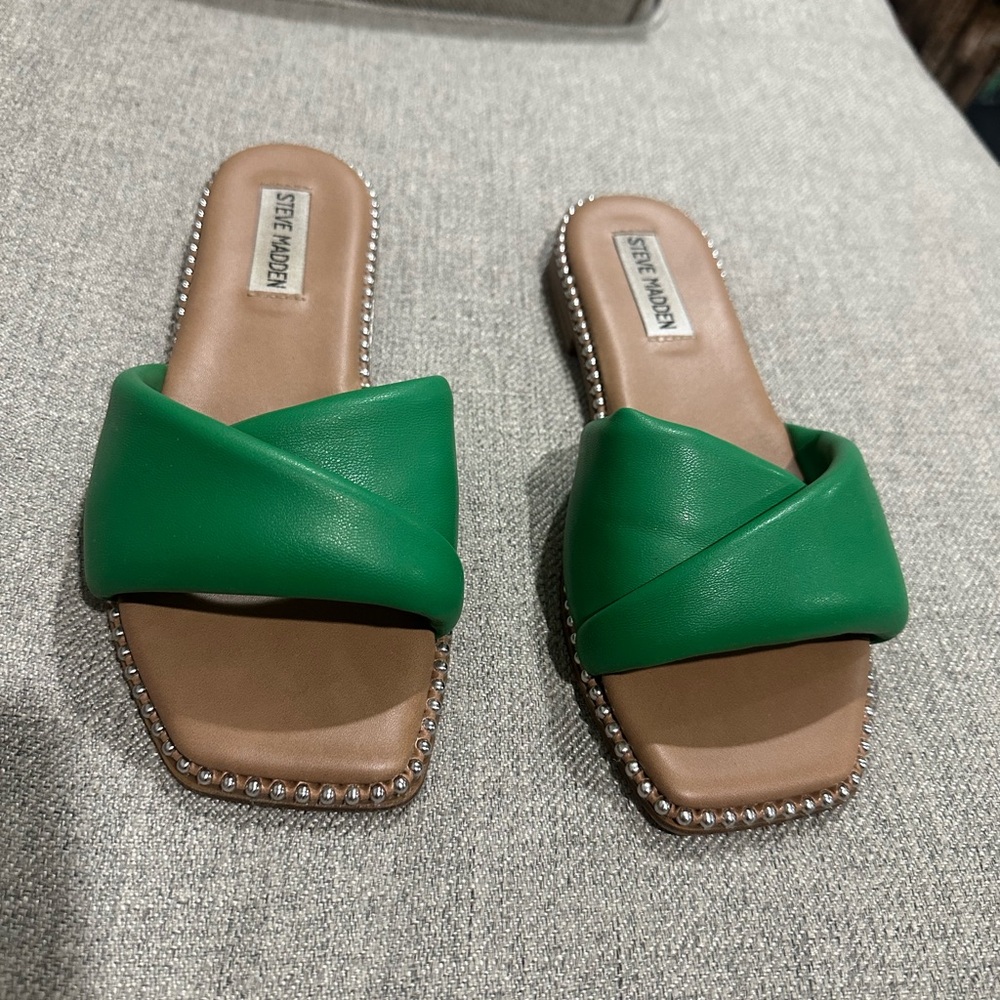 Steve Madden Green and Brown Espadrille Sandals - Picture 2 of 2